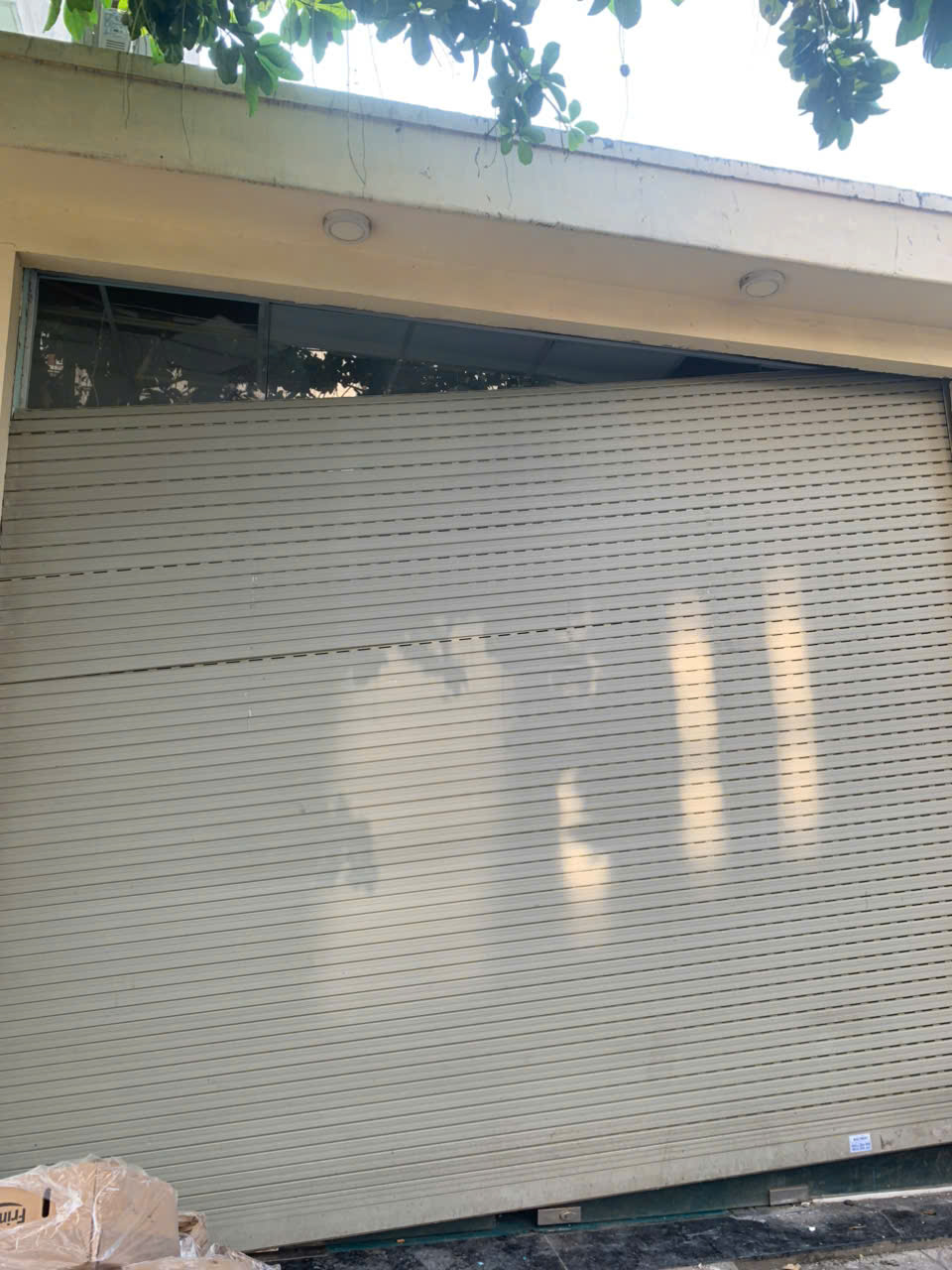 sửa cửa cuốn kẹt ray tại nhà sửa cửa cuốn bị đảo chiều sửa motor cửa cuốn không chạy thay remote cửa cuốn giá rẻ sửa bo mạch cửa cuốn bị lỗi cửa cuốn kêu to khi chạy sửa cửa cuốn bị tuột lá sửa cửa cuốn tấm liền tại nhà sửa cửa cuốn không nhận tín hiệu bảo trì cửa cuốn định kỳ tại tphcm