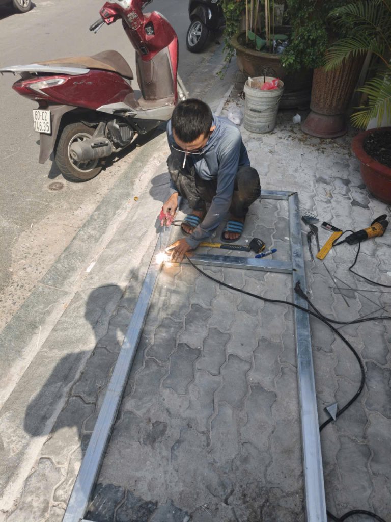 hình ảnh thực tế Sửa Cửa Sắt của Sửa Cửa Sắt Hòa Phát