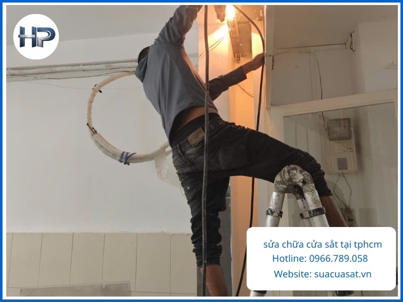 Câu Hỏi Thường Gặp về sửa cửa kính tại nhà của chúng tôi